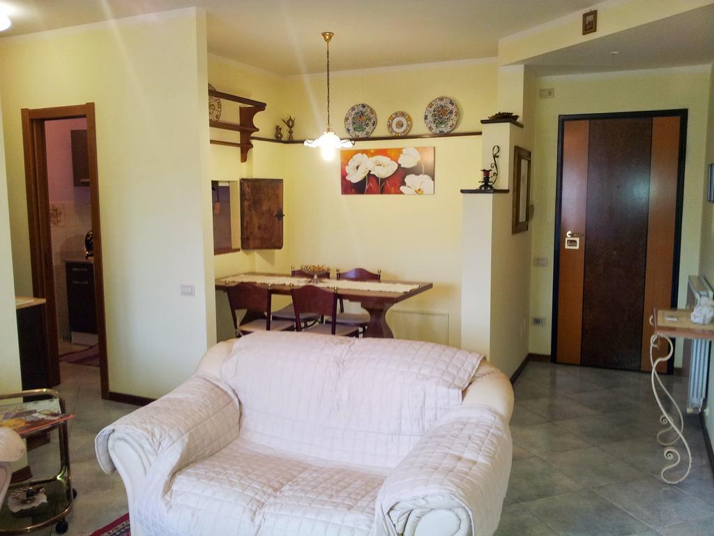 Assisi Casa Degli Angeli Διαμέρισμα Δωμάτιο φωτογραφία